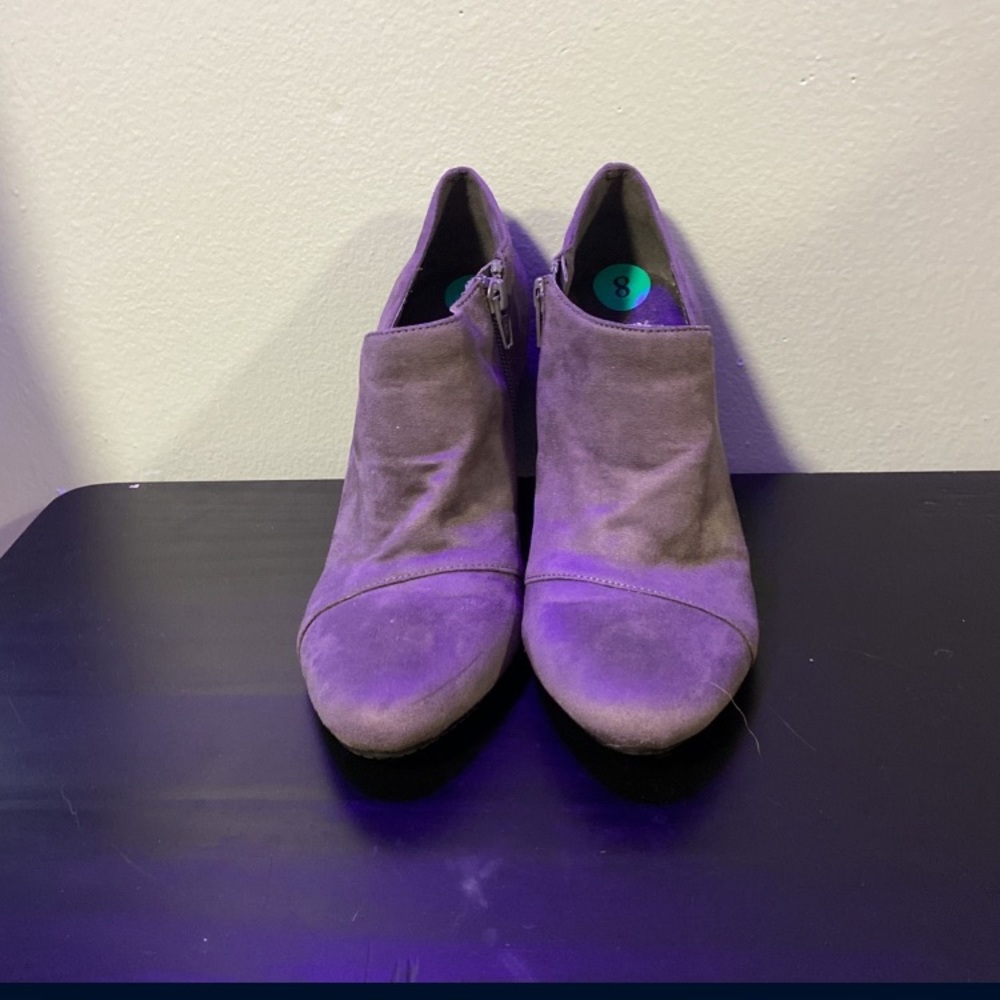 Heels - Picture 4 of 4